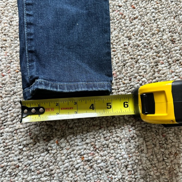 AG Women’s Prima Ankle Cigarette Skinny Jeans - Picture 4 of 7